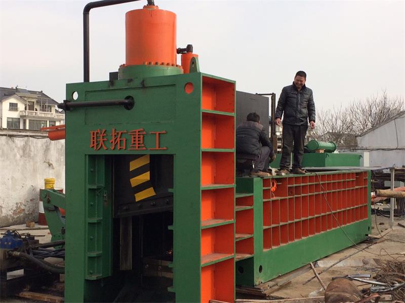 如何對廢鋼打包機進行安裝和保養(yǎng)